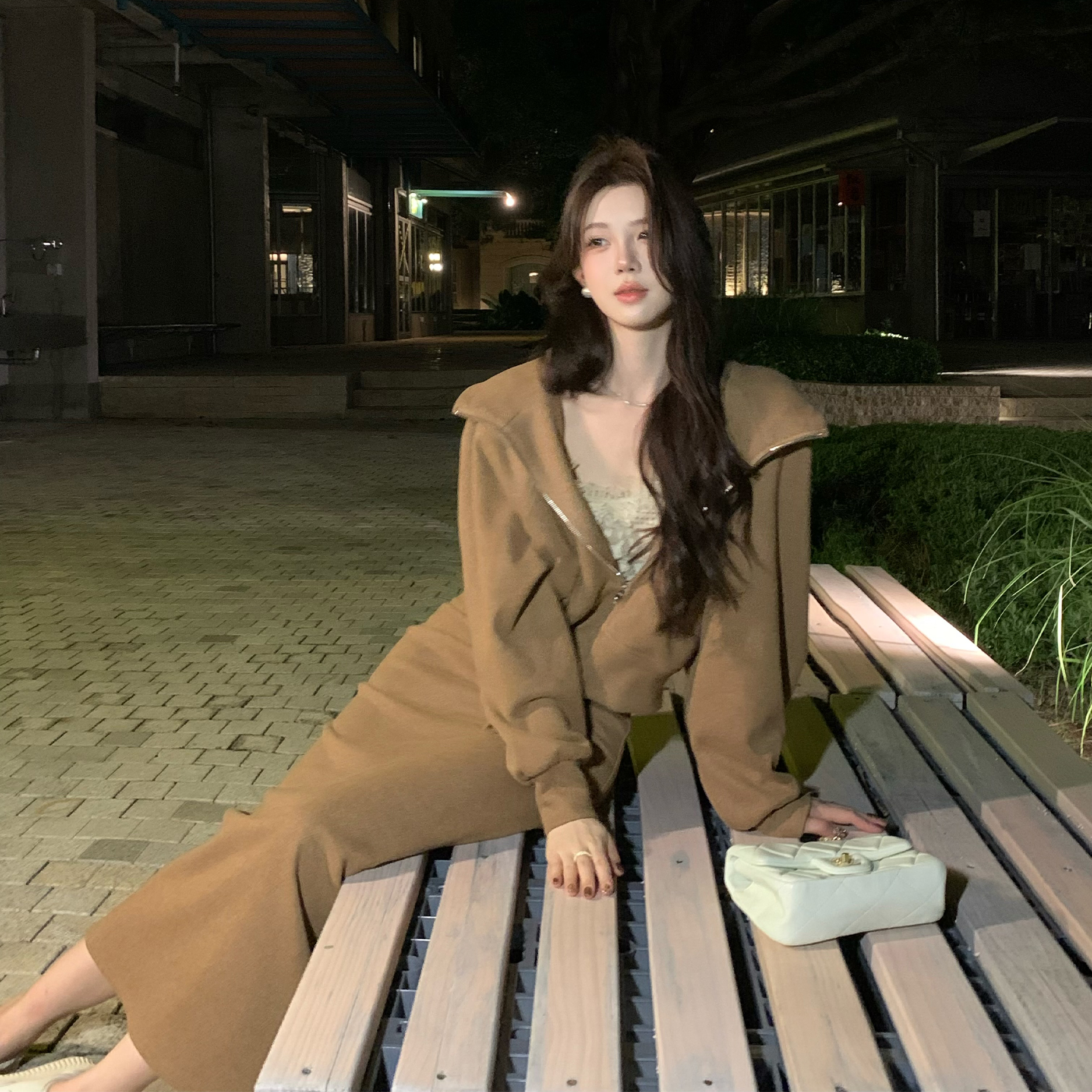 木子李的李【焦糖暖叙】长袖连帽卫衣外套蕾丝内搭上衣直筒半裙套装