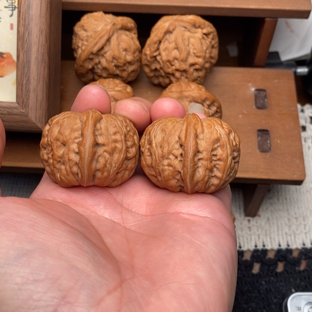 文玩核桃吊坠元宝38