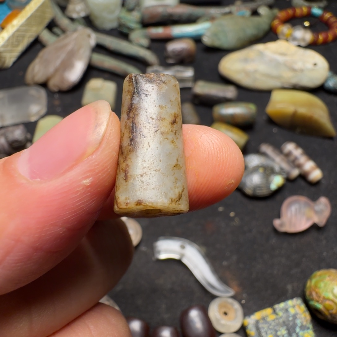 咖***杯和田玉（糖玉）未镶嵌挂件和田玉