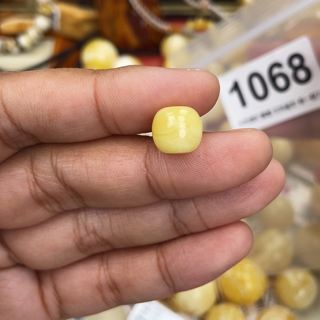 蜜蜡未镶嵌珠宝奇石小坑10.5