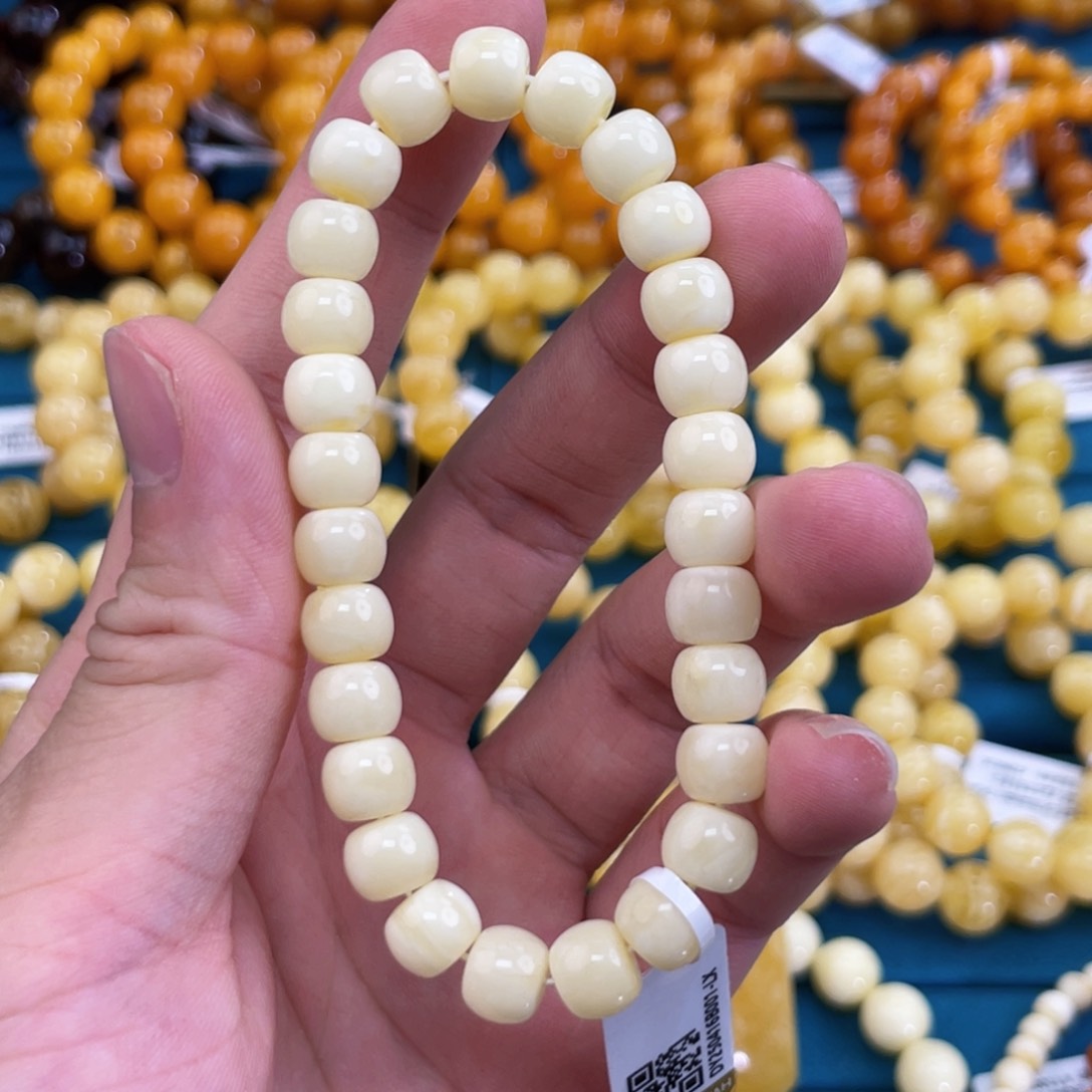 未镶嵌琥珀珠宝奇石11