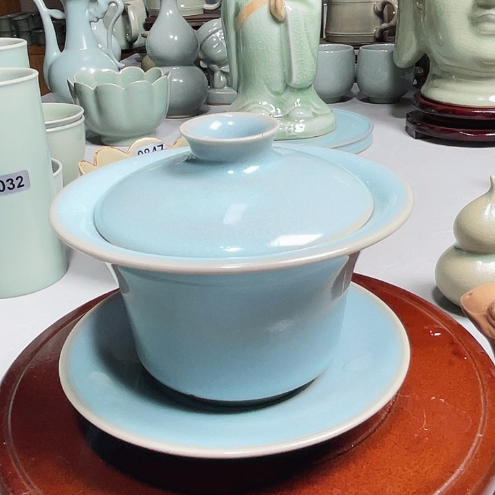 原矿釉汝瓷天青色马蹄三才盖碗微瑕