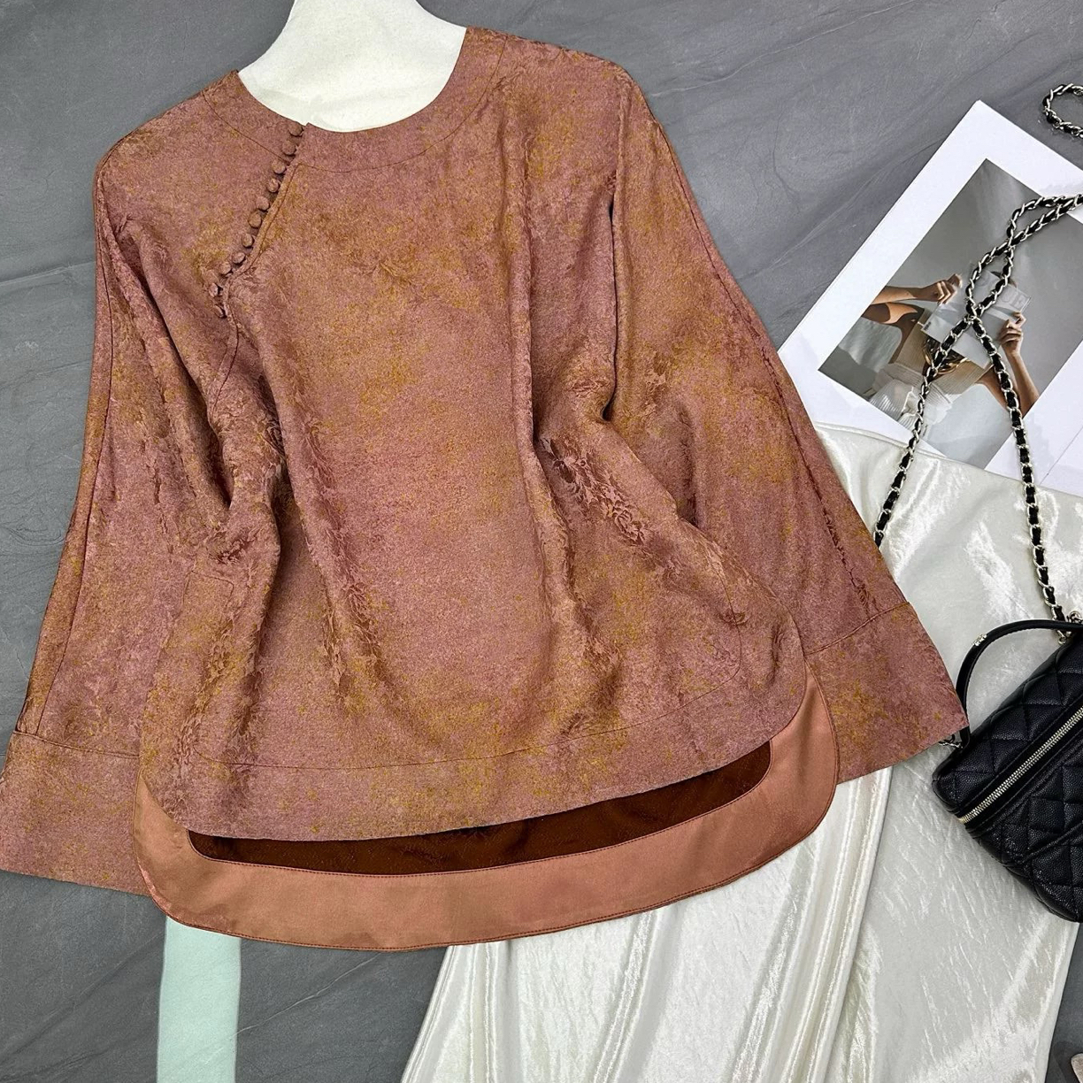 小花家香云纱玫瑰提花上衣