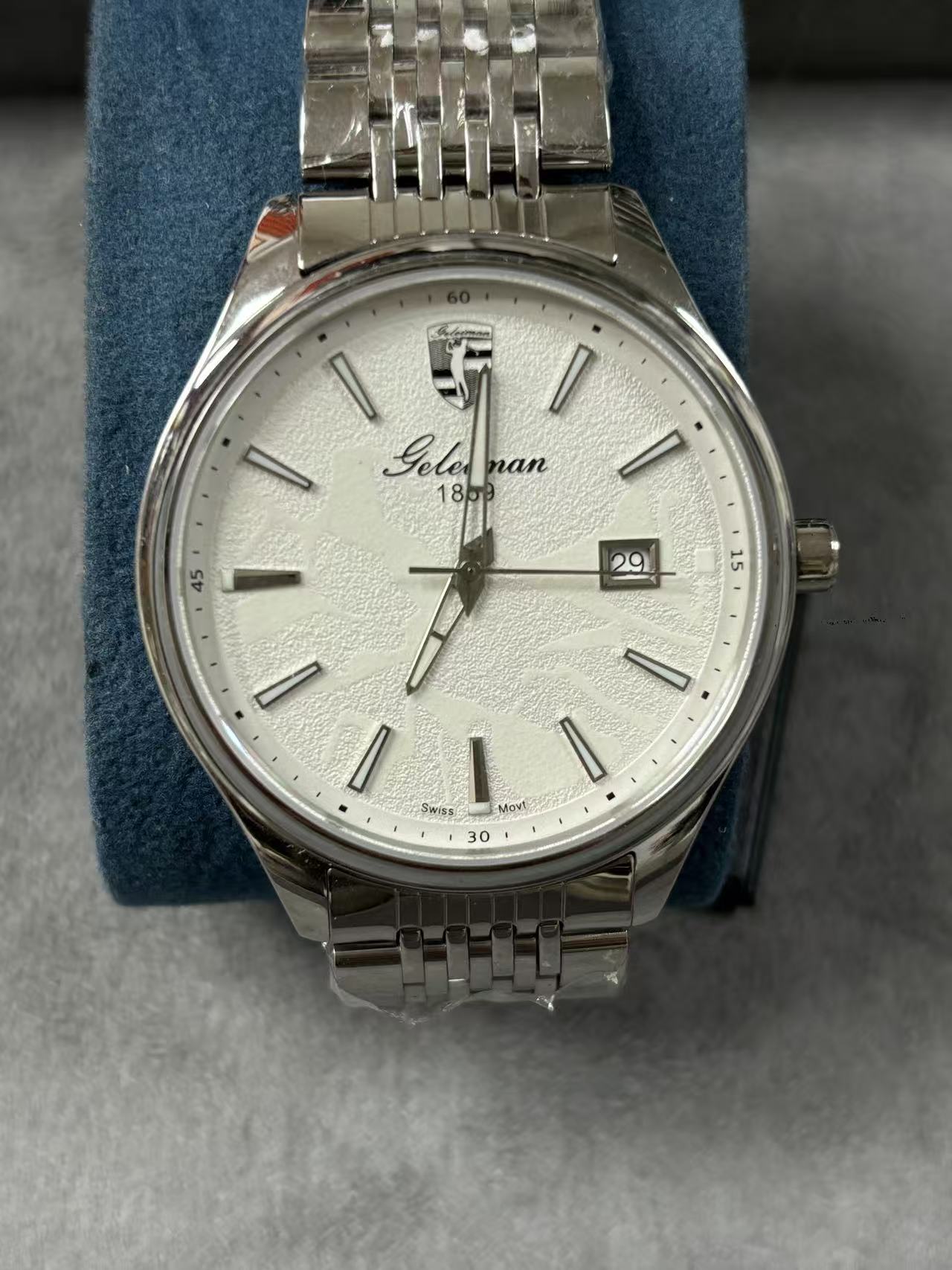 瑞士机芯格雷曼手表一支价值六八八零