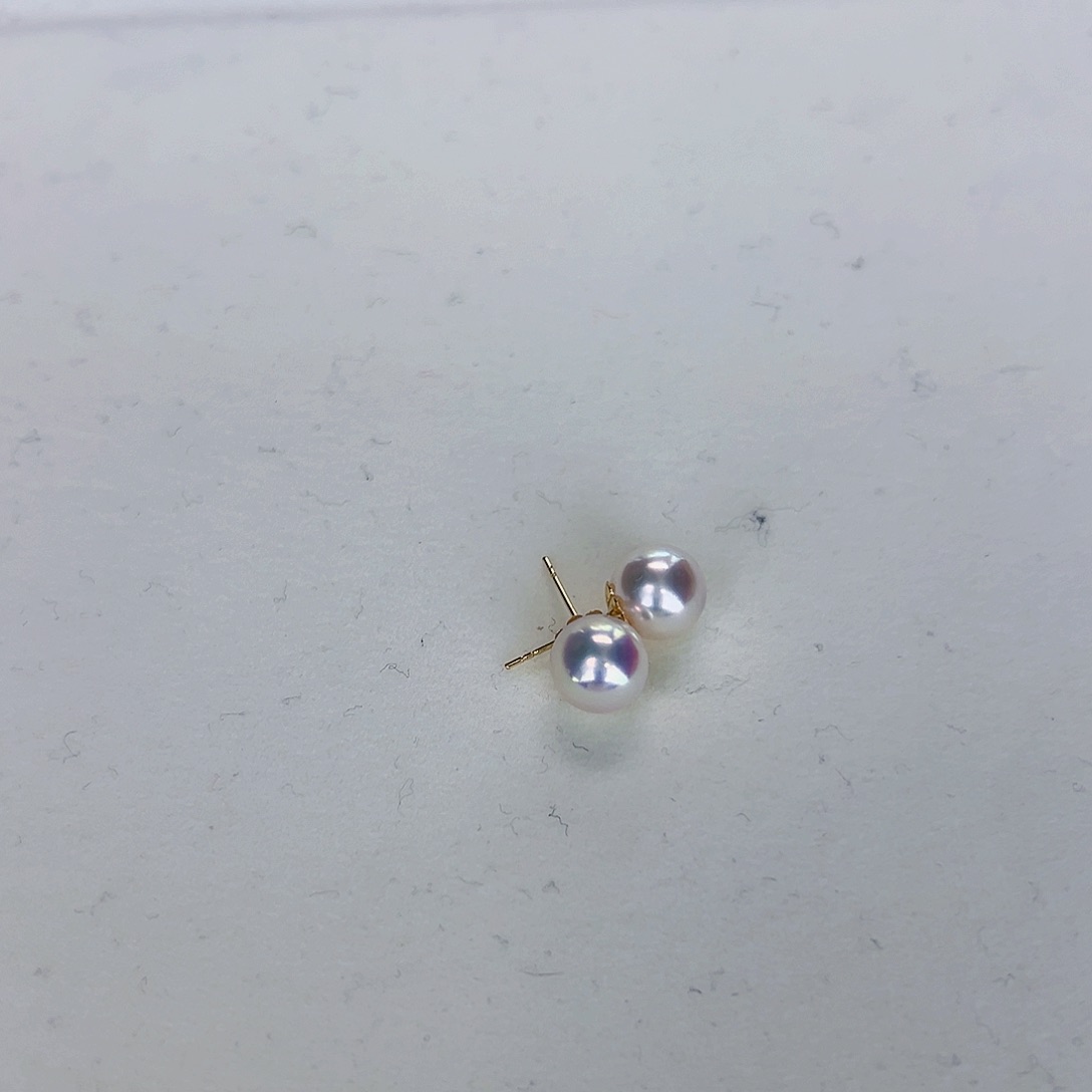 海水珍珠海水akoya天女耳钉8.5-9mm18K金镶嵌