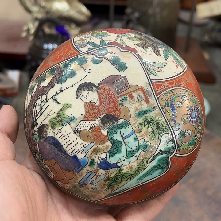 陶瓷又瑕疵有瑕疵有瑕疵