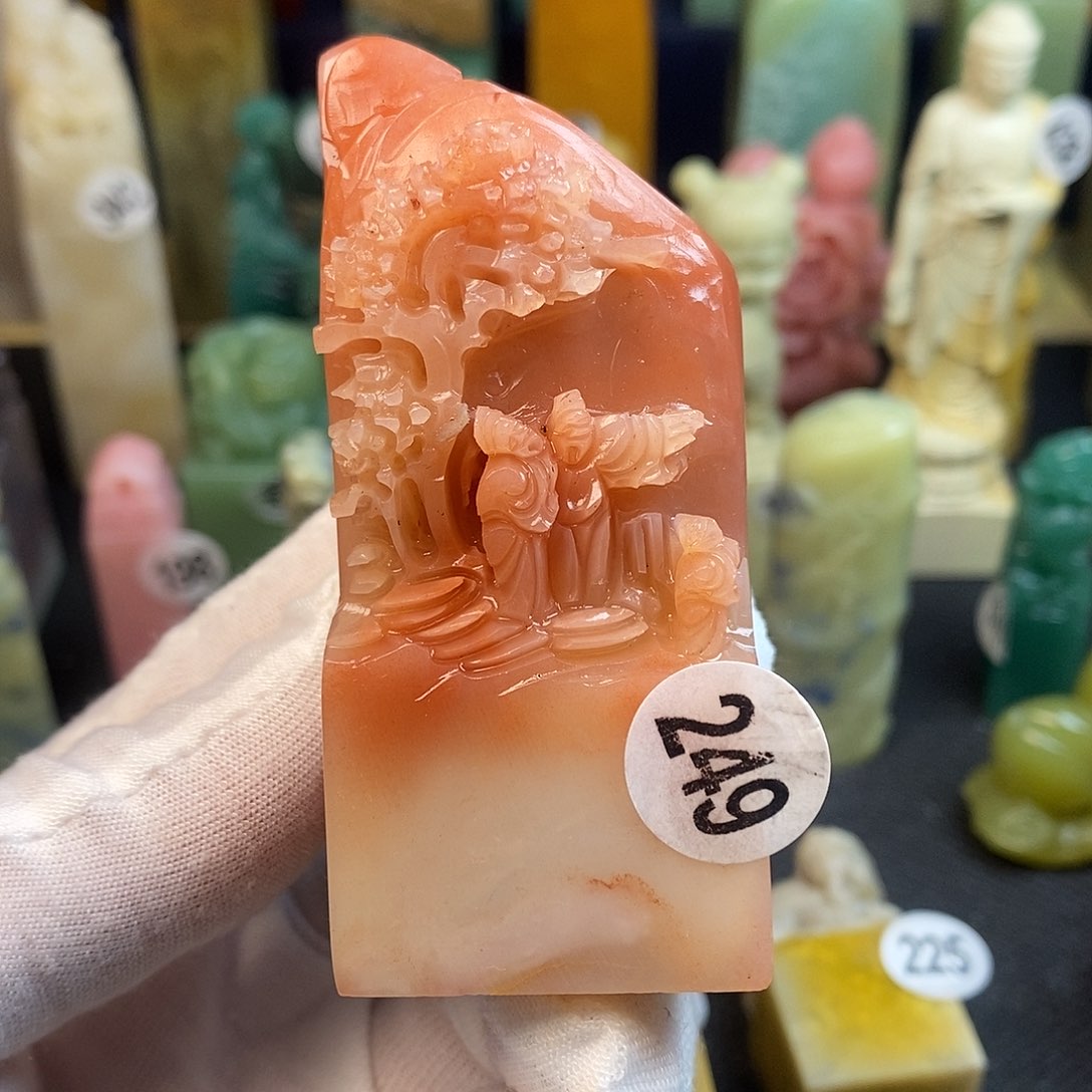 老挝石篆刻艺术学院美术系