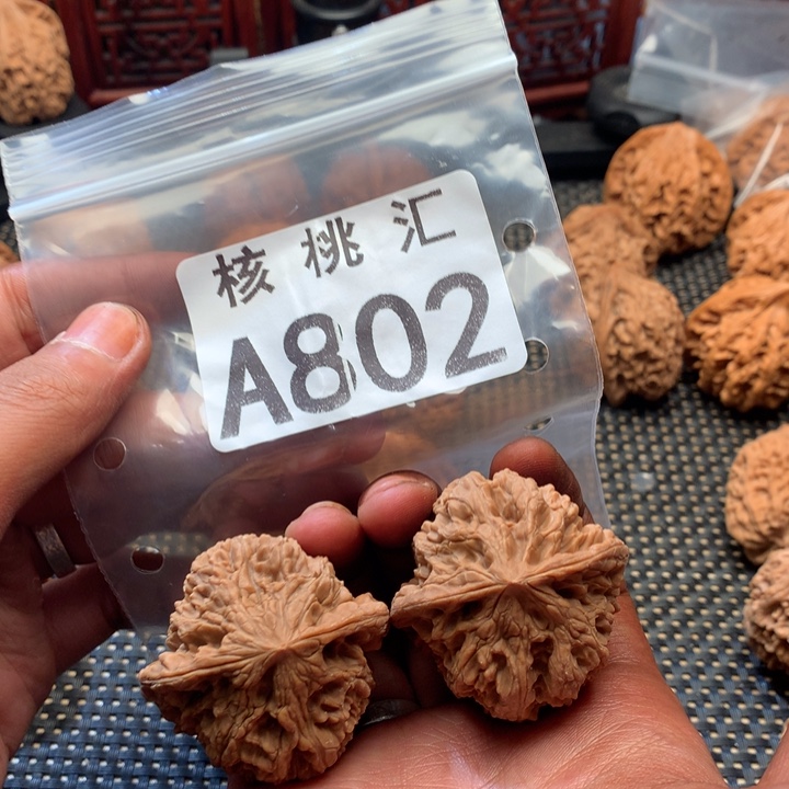 吊坠文玩核桃野牛