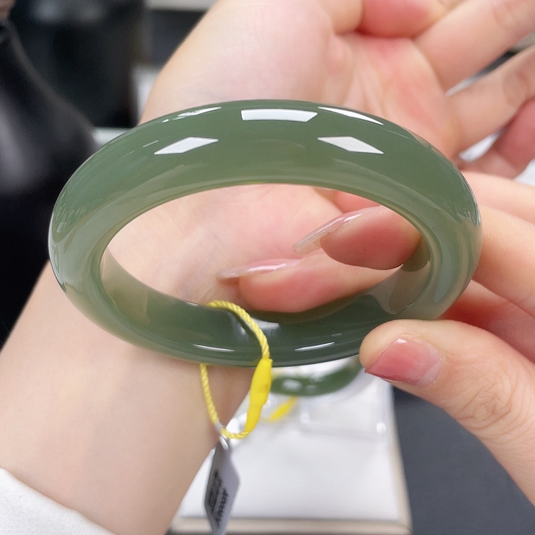 和田玉手镯5657未镶嵌