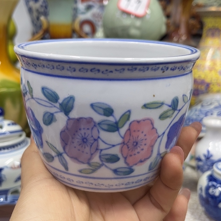 爱***乌瓶你好自以为是又在做蠢事儿