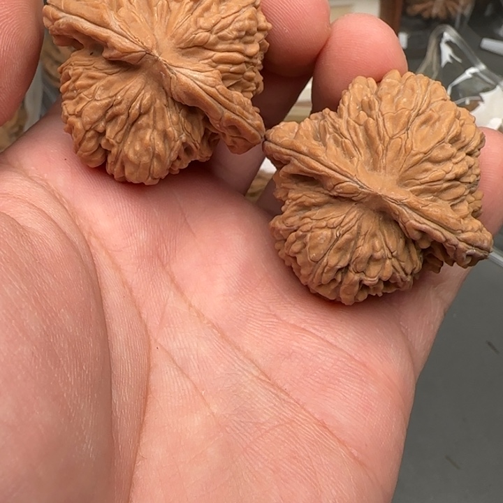 文玩核桃吊坠四座楼