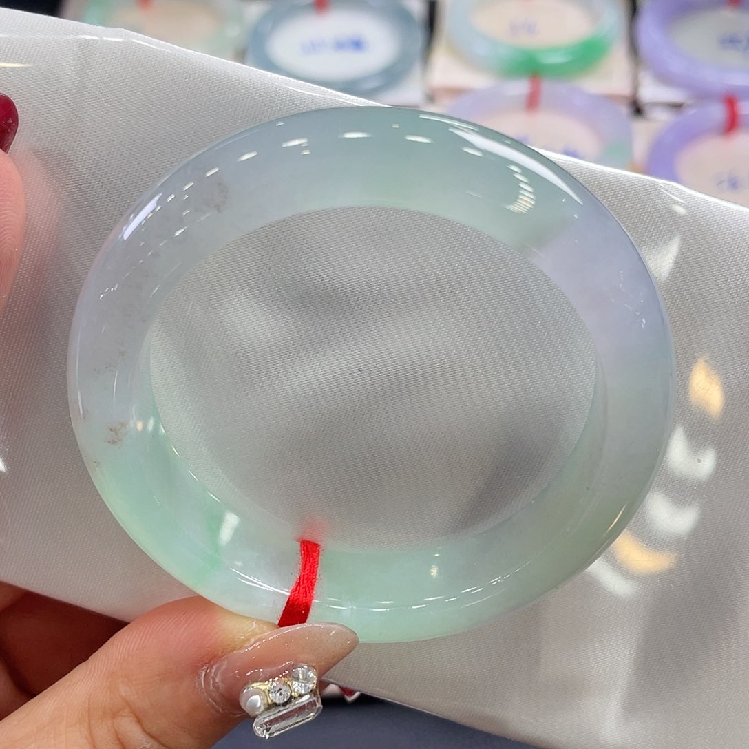 未镶嵌手镯翡翠52.3圈种水飘色17号对标小六