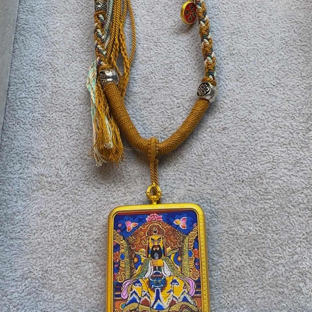 吊坠龙五爷。五路流苏绳子。