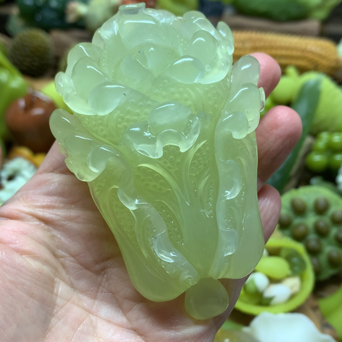 蛇纹石玉手把件未镶嵌