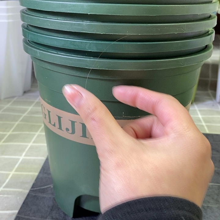 塑料10个。口径19高19。1.5加仑花盆