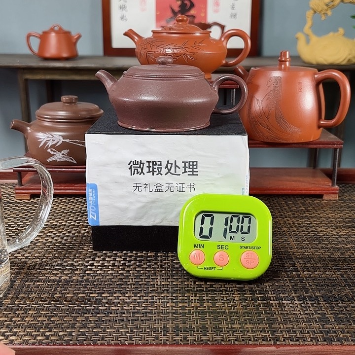 波***探宜兴原矿手工紫砂壶