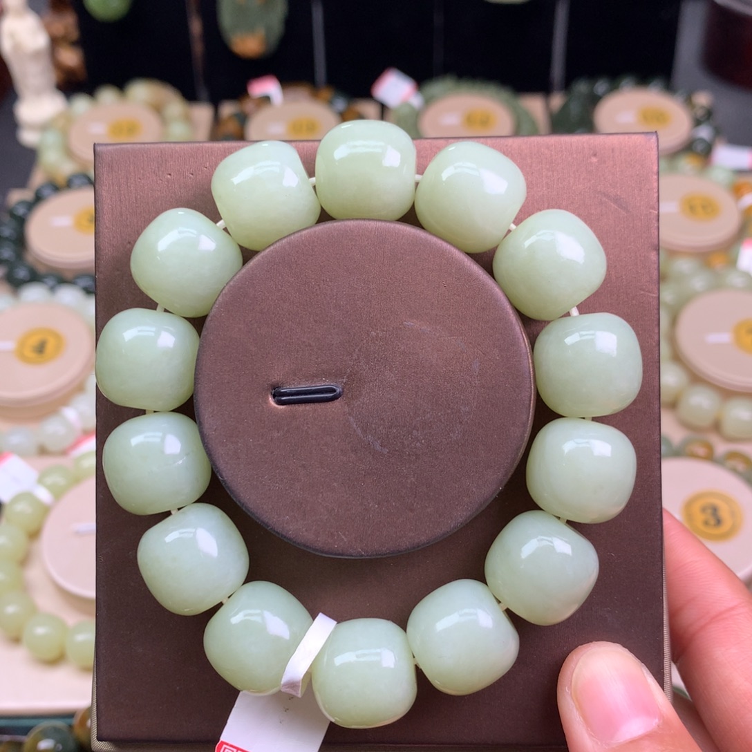 和田玉未镶嵌手链