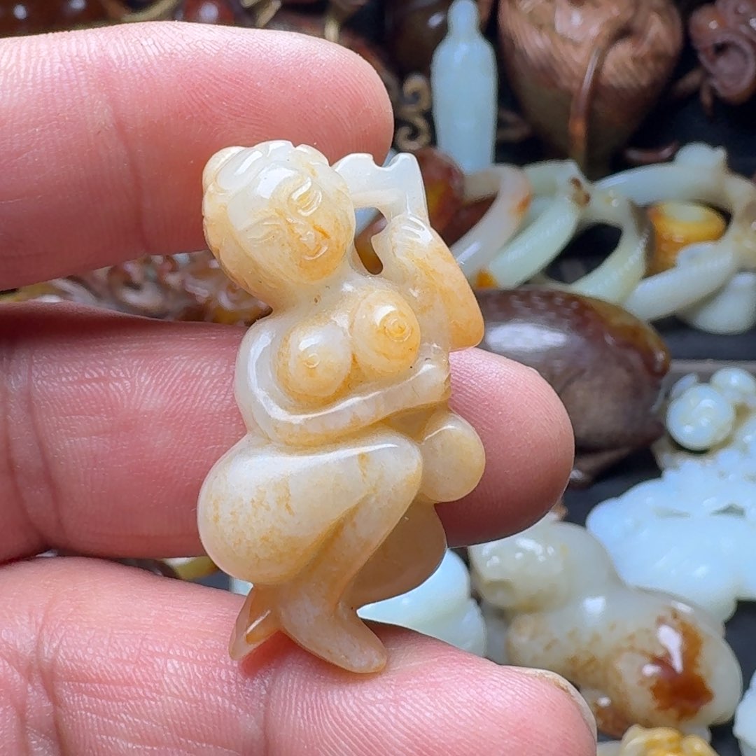 和田玉未镶嵌挂件