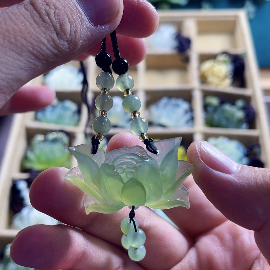 未镶嵌蛇纹石玉毛衣链