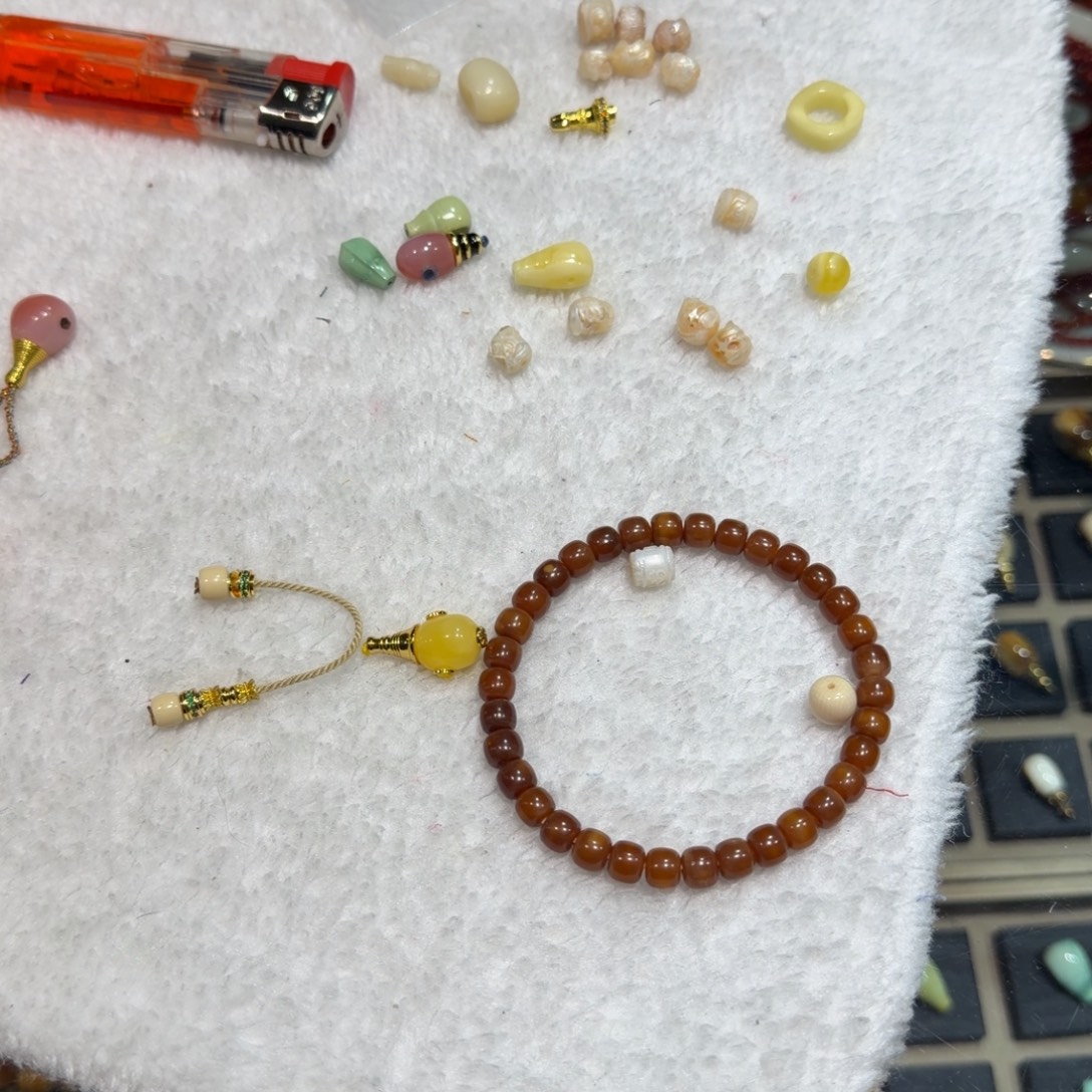 陆***芳吊坠猴头核桃龙脊配饰