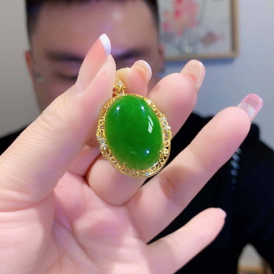 和田玉（碧玉）颈饰银S925镀金镶嵌