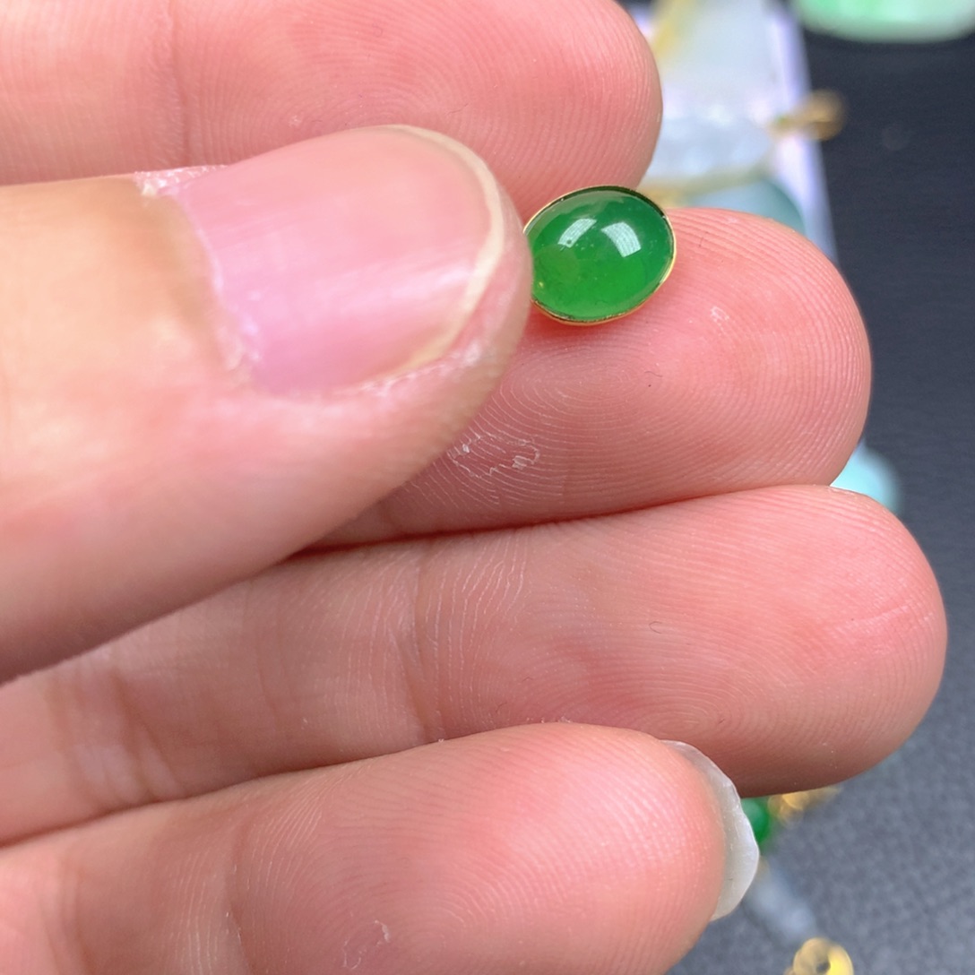 【闪购商品】翡翠18K金镶嵌颈饰翡翠