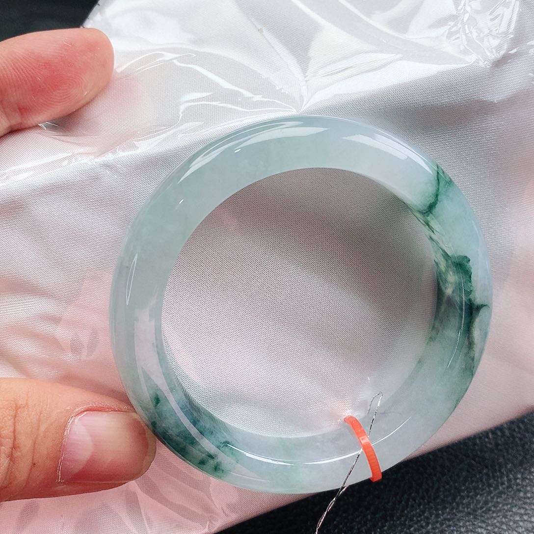 翡翠手镯未镶嵌天然翡翠手镯