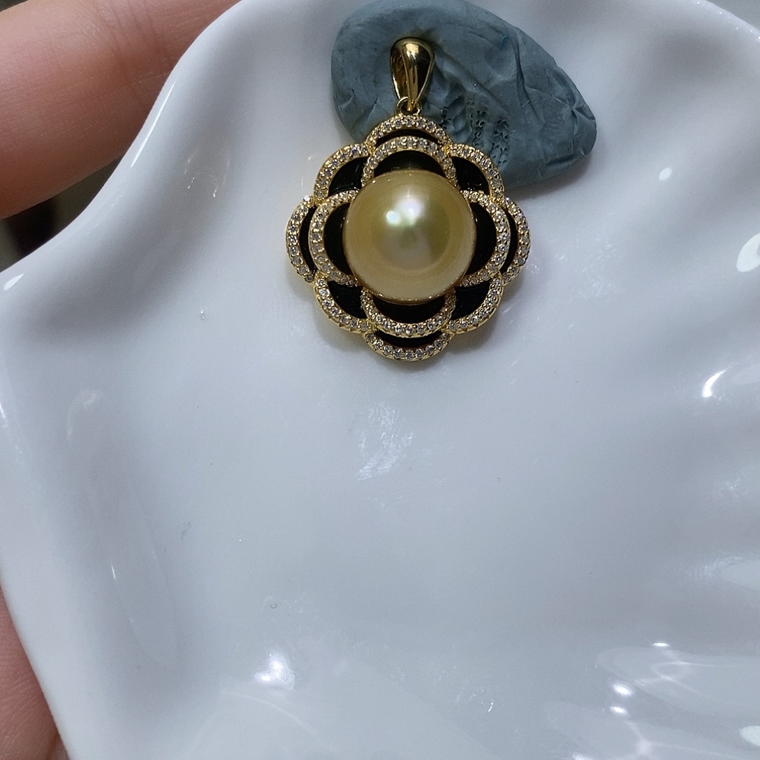 银S925镶嵌海水珍珠颈饰