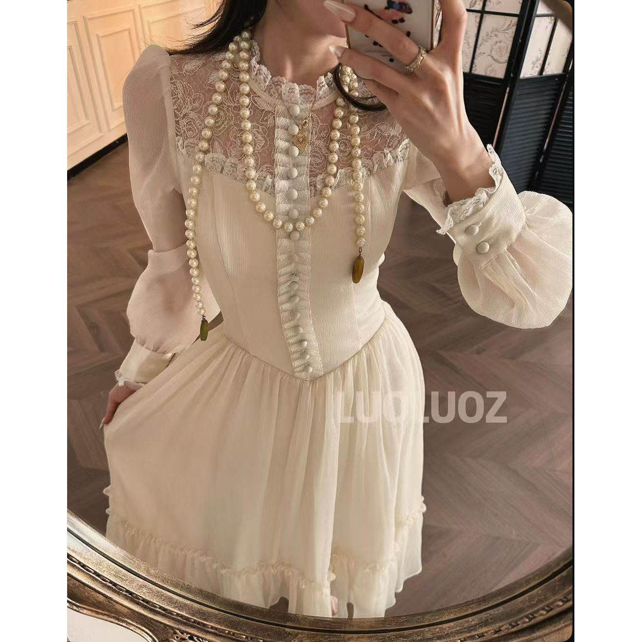 LUOLUOZ【仙姿玉貌】气质蕾丝拼接网纱收腰女神范长款连衣裙CC016