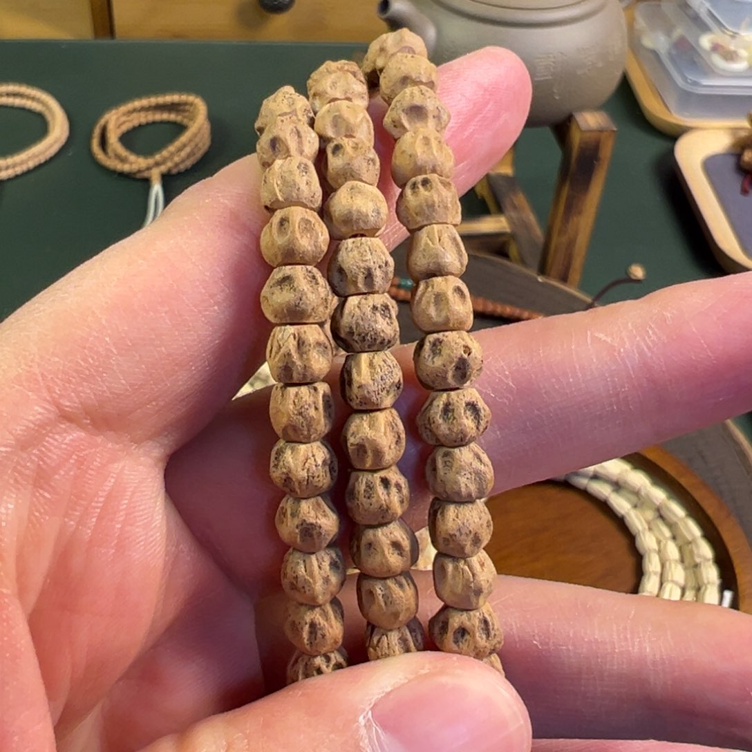 【闪购商品】柏香籽/百香籽吊坠热振满坑多鬼13号
