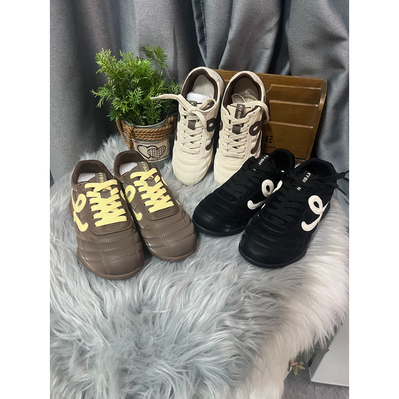 2025新款爆款厚底休闲鞋复古软底运动女鞋德训鞋女款1885-1