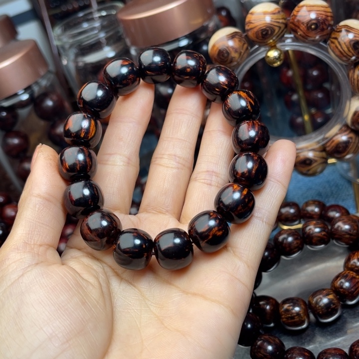 豪***学花梨木类端景台海南红降黑金1314手串