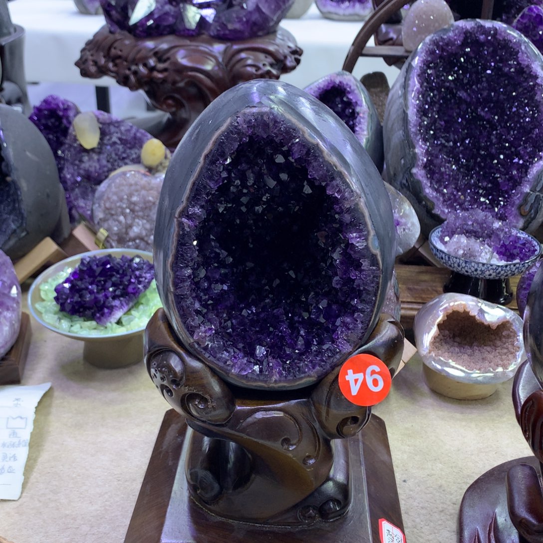 M***垚紫晶未镶嵌大型摆件（非配饰）