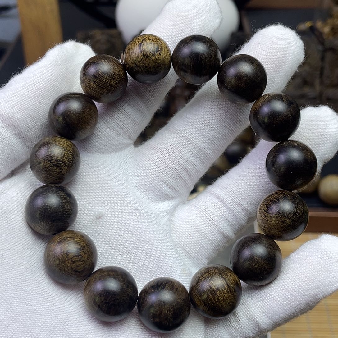 禹***制手串沉香越南白奇…………