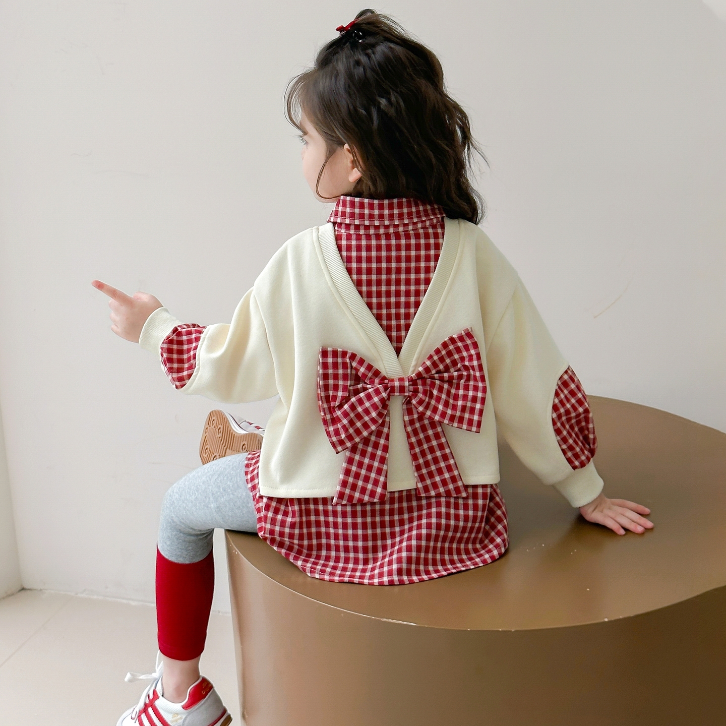 女童蝴蝶结相拼格子中式卫衣套装新款洋气时髦女宝宝休闲假两件套