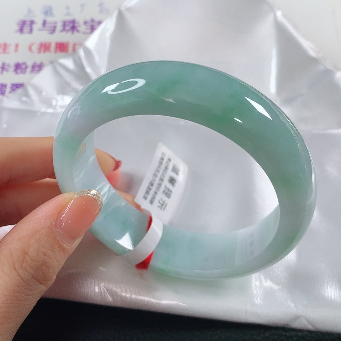 翡翠手镯未镶嵌 正圈①⑧⑥