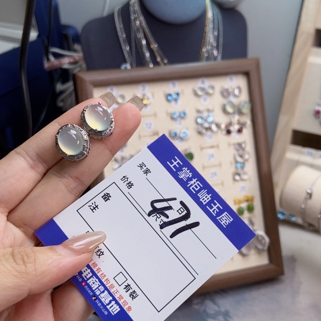 岫玉银S925镶嵌颈饰