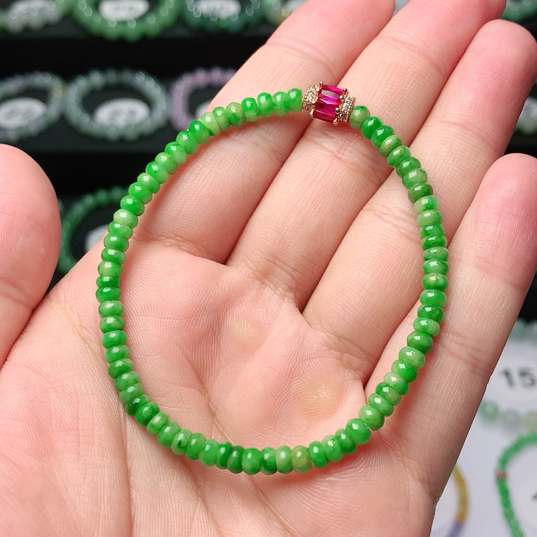 翡翠手链未镶嵌翡翠