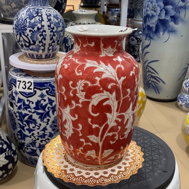 摆件手绘陶瓷彩绘花瓶