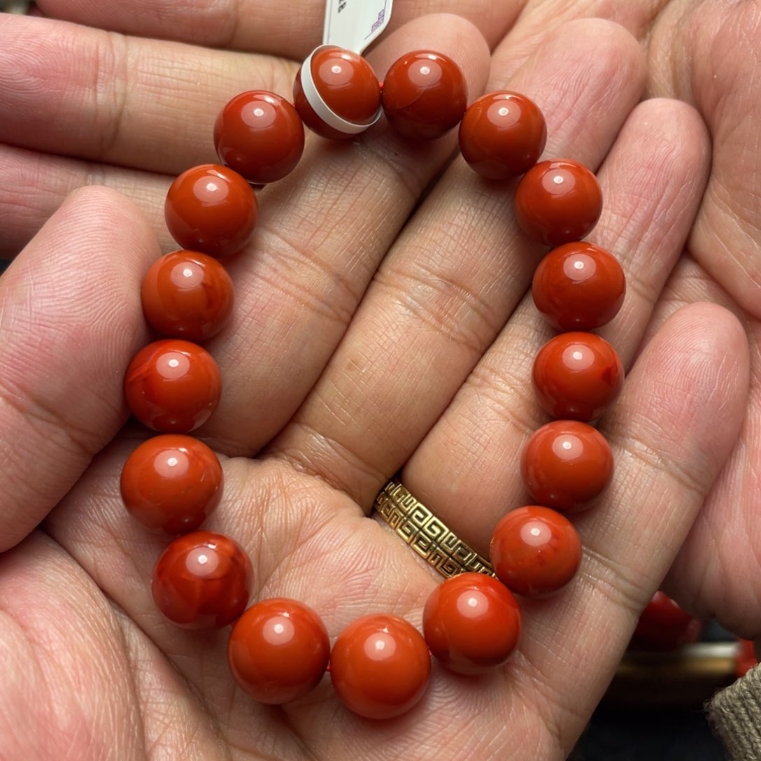 南红玛瑙颈饰未镶嵌请***哥