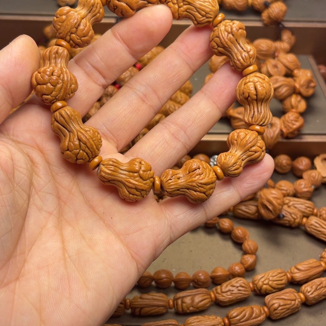 华***董桃核手串龙纹桃核22