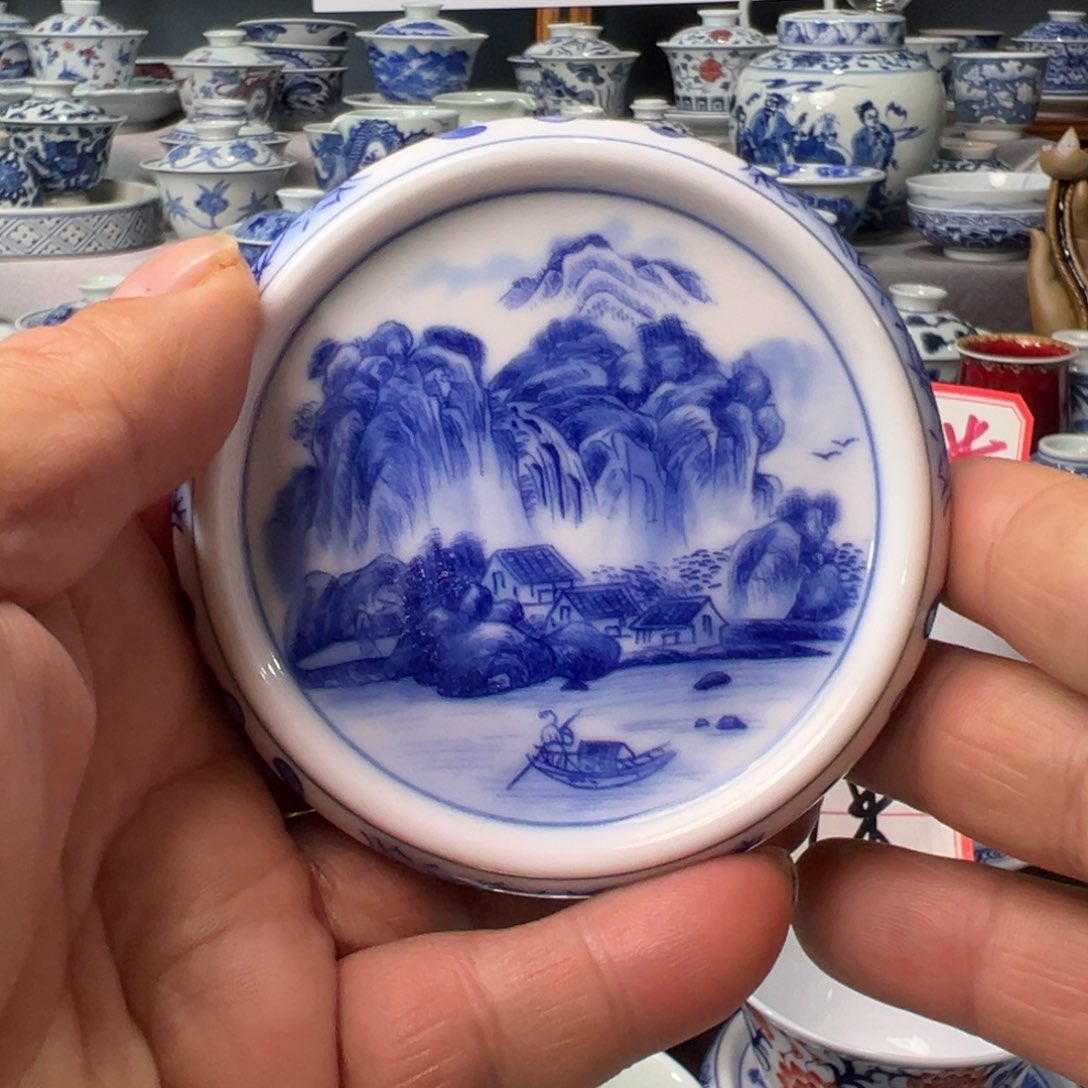 摆件景德镇青花瓷器