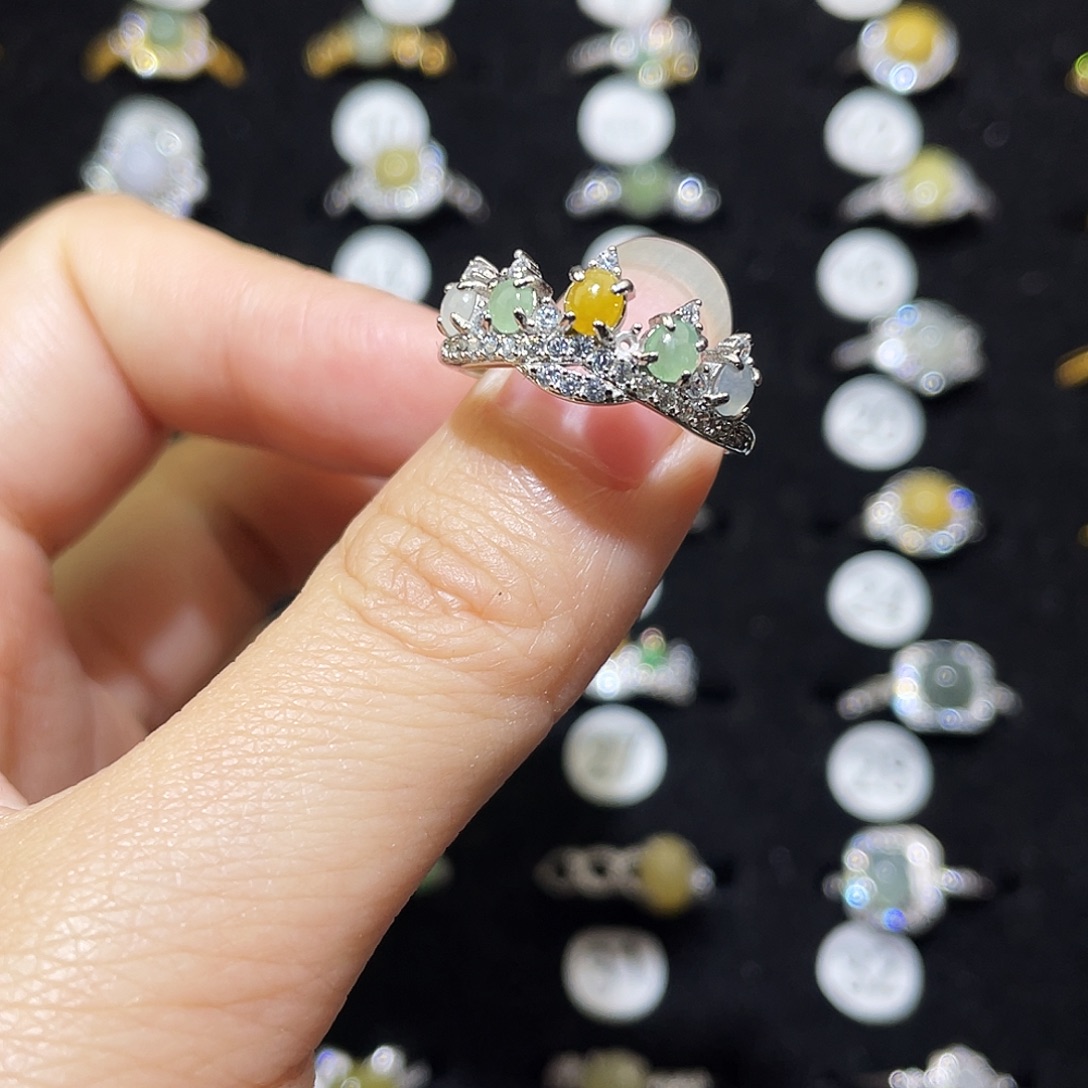 翡翠未镶嵌戒指戒指