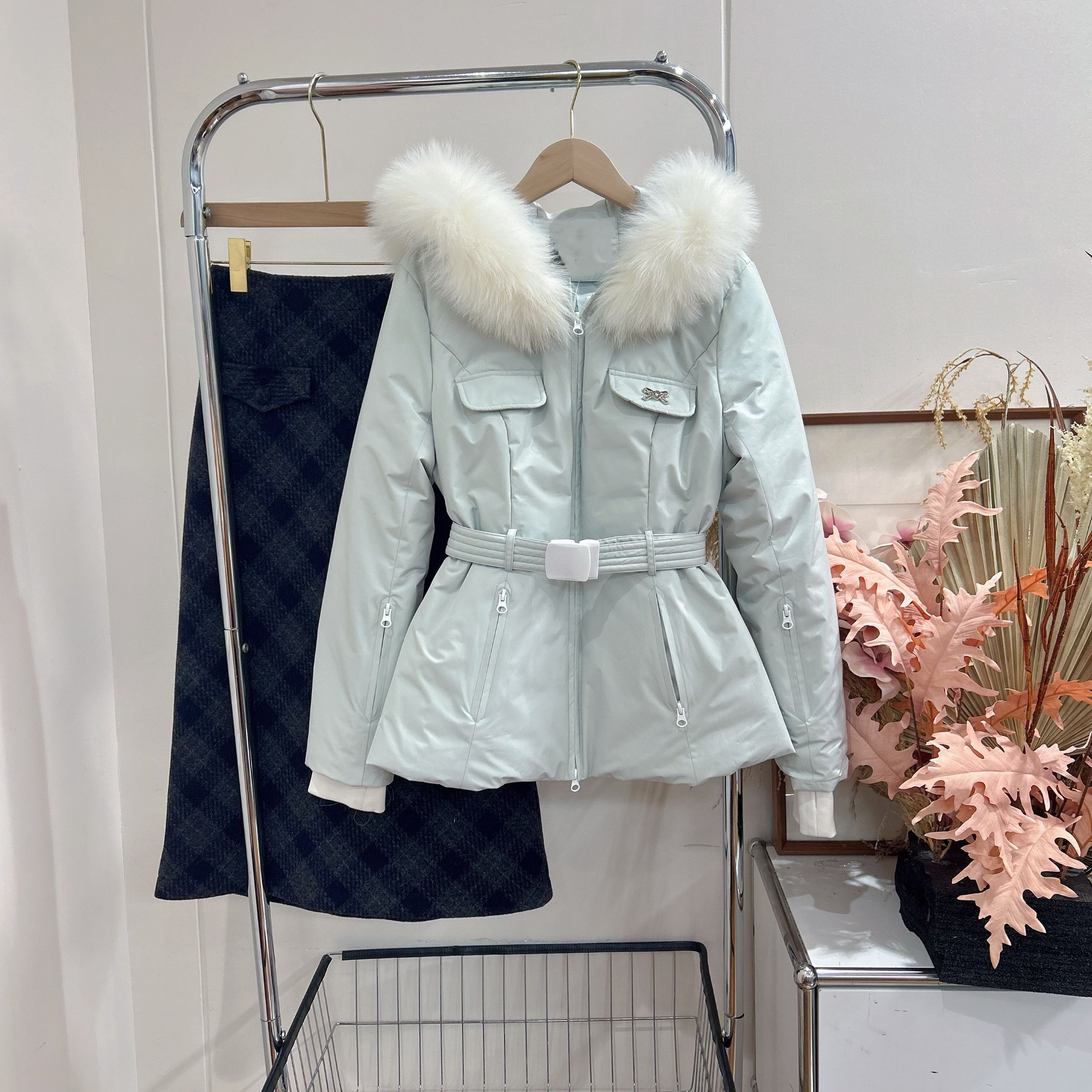 小八定制2025冬季新款时尚显瘦加绒加厚外套+半裙套装 13098 BCK