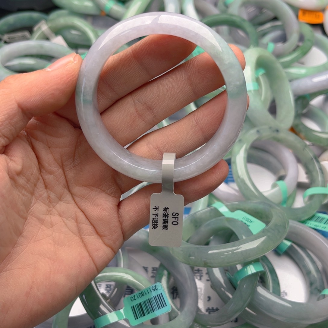 未镶嵌手镯翡翠5556。116