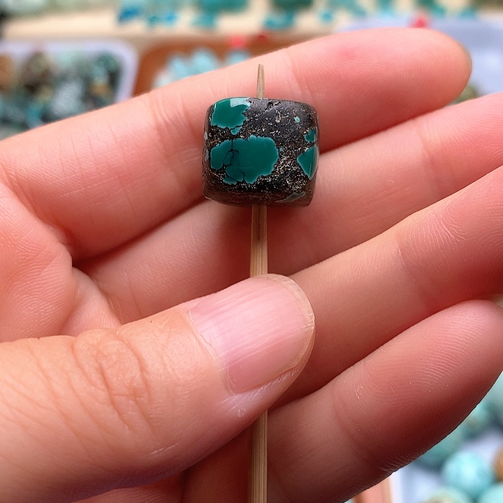 湖北天然原矿松石方糖15.6mm