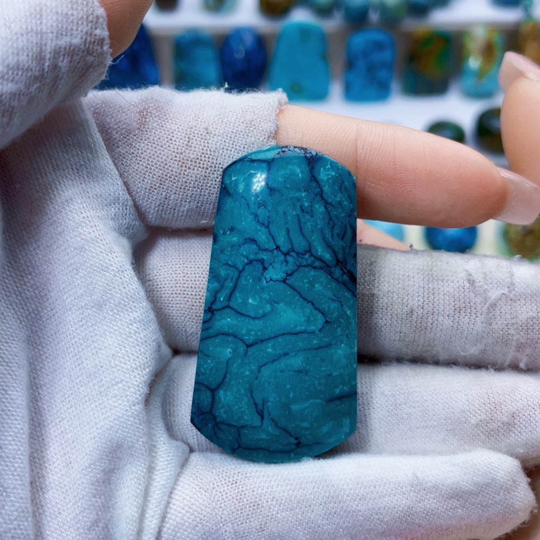 绿松石未镶嵌饰品