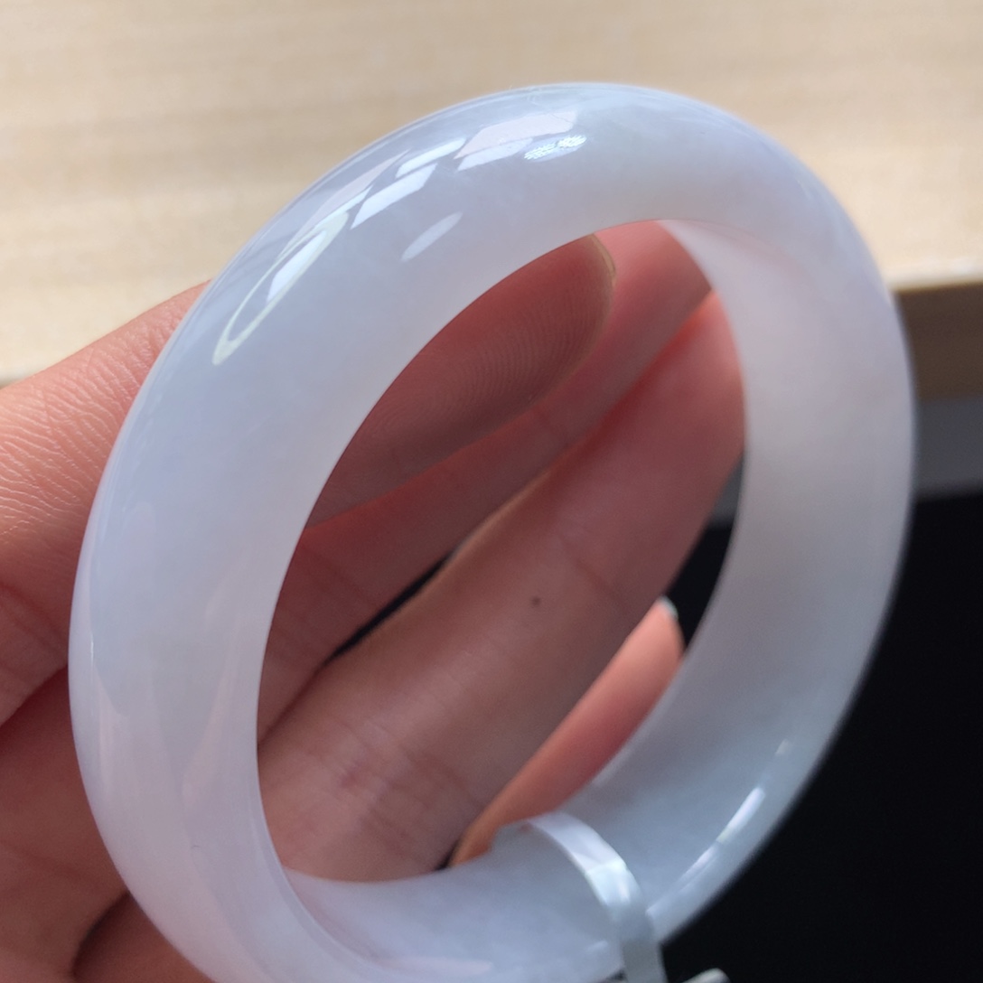 未镶嵌手镯翡翠手镯