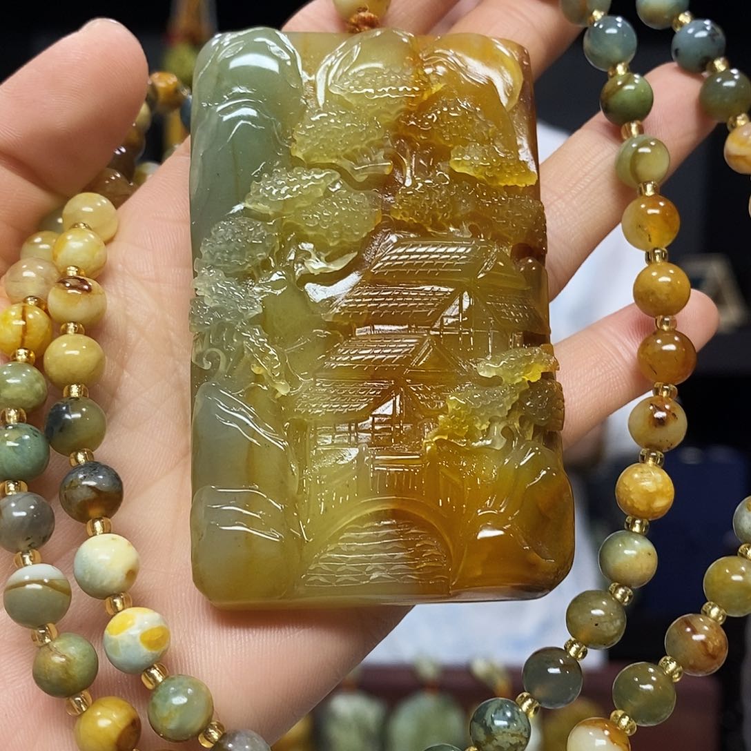 岫玉未镶嵌挂件吊坠