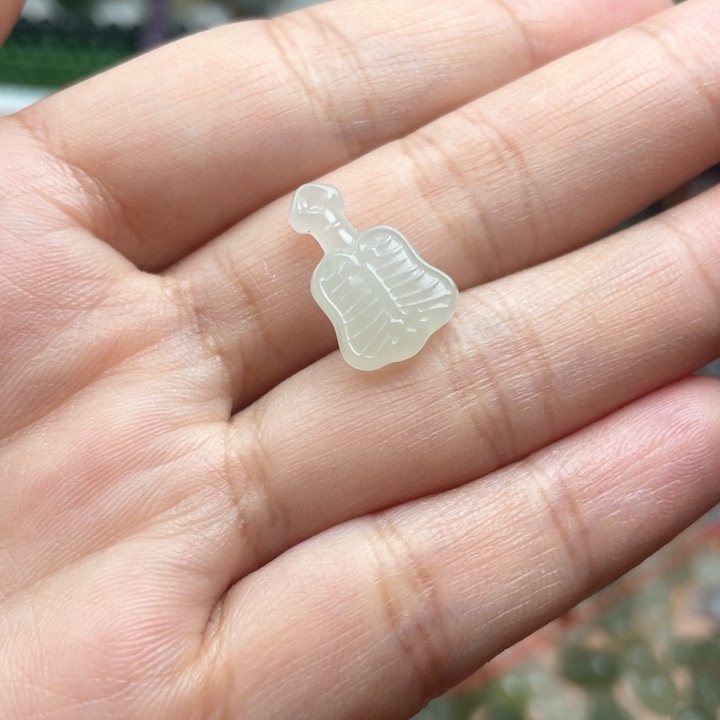 【闪购商品】和田玉颈饰未镶嵌淡***z